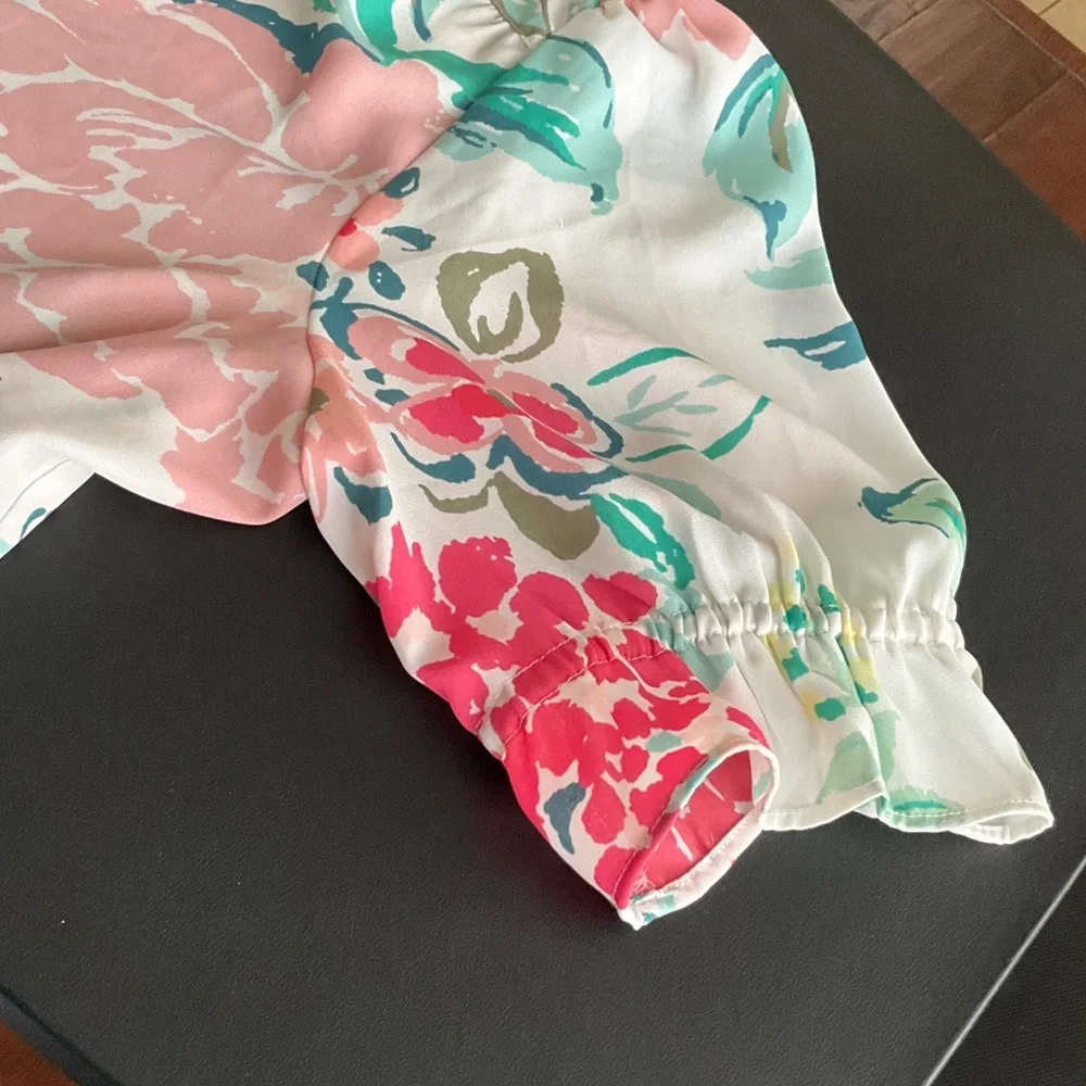 LOFT Floral V-Neck Blouse - Picture 3 of 5